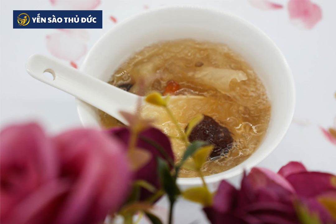 Tổ yến chưng sẵn cao cấp đặt hàng tại Yến sào Thủ Đức